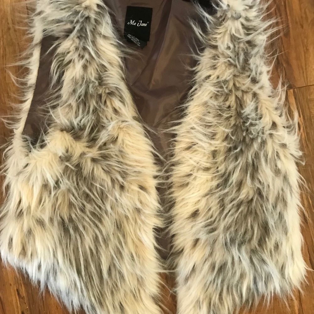 Fur vest